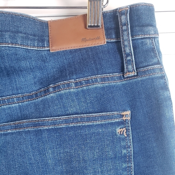 Madewell Cali Demi-Boot Jeans,  Color blue, Size 33P - Picture 9 of 11